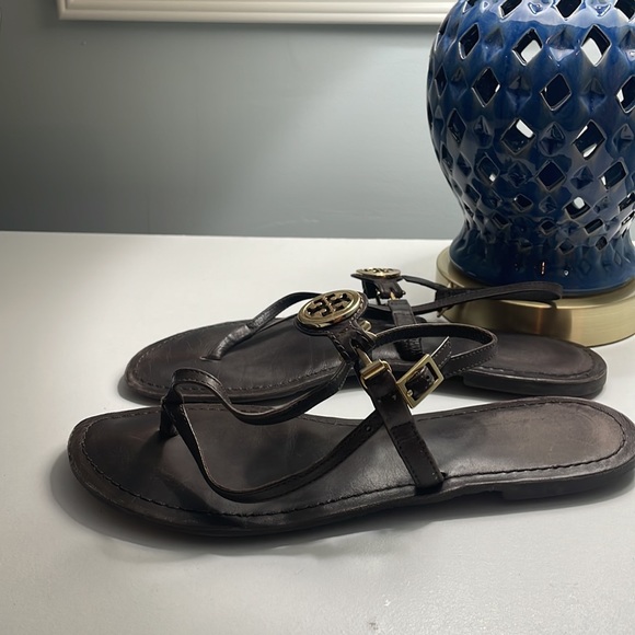 Tory Burch chocolate brown strappy sandals 7.5M - Picture 2 of 3